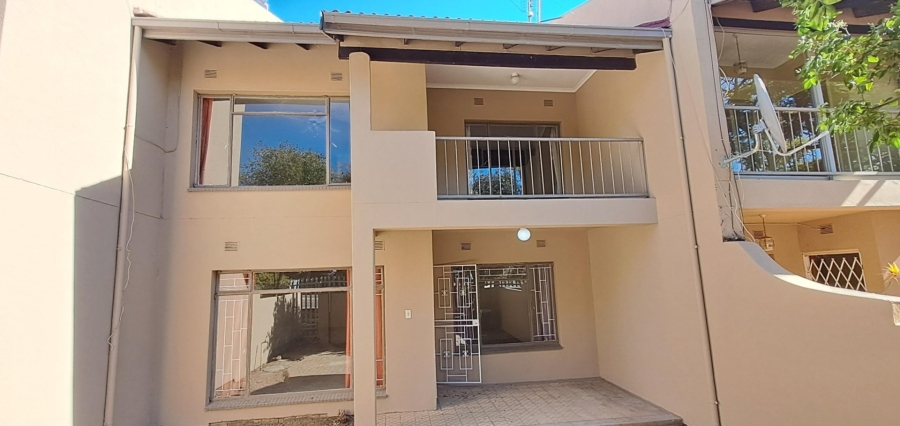 4 Bedroom Property for Sale in Rustenburg Central North West